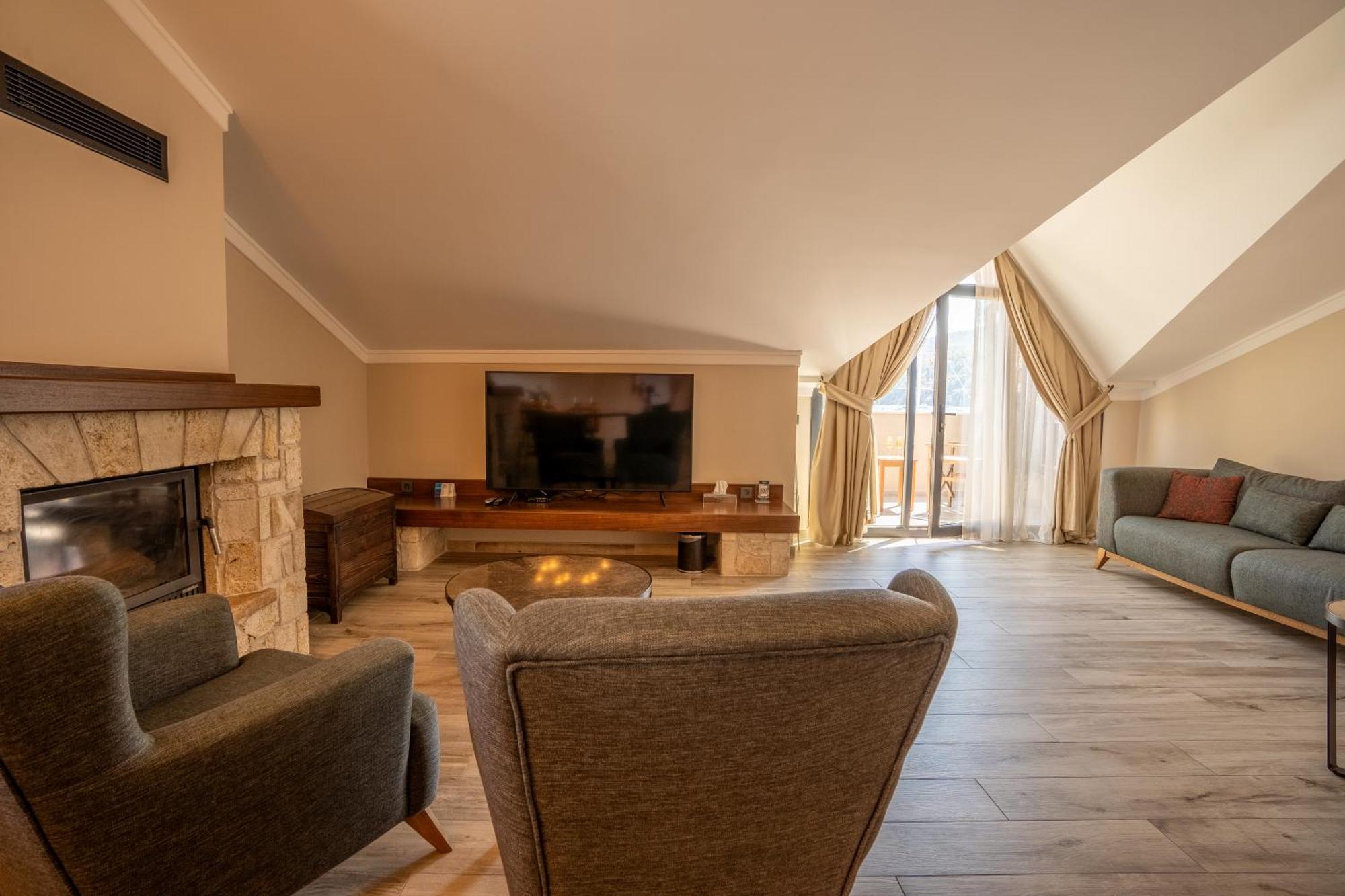 Resa Hotel Goecek Экстерьер фото