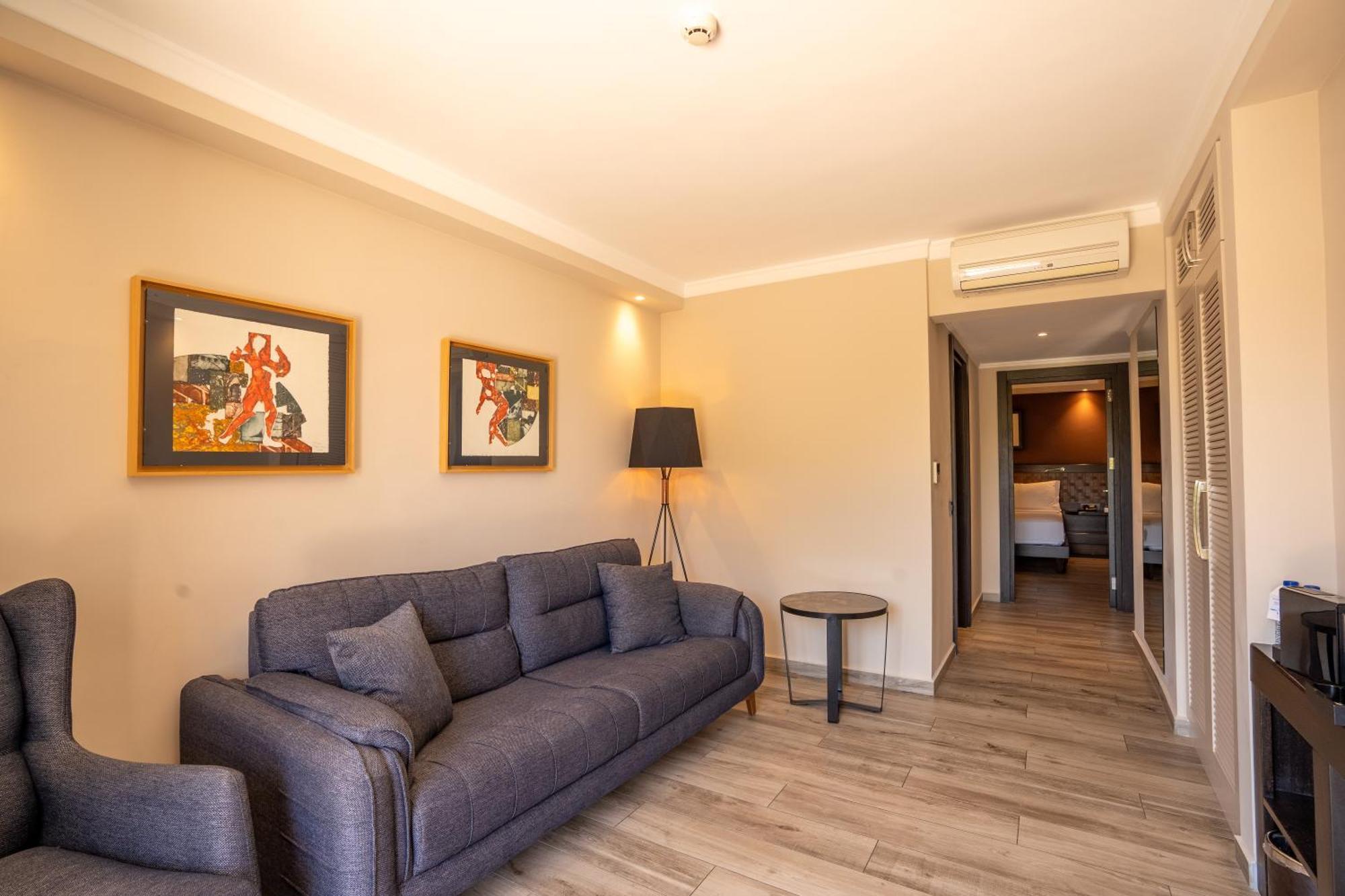 Resa Hotel Goecek Экстерьер фото